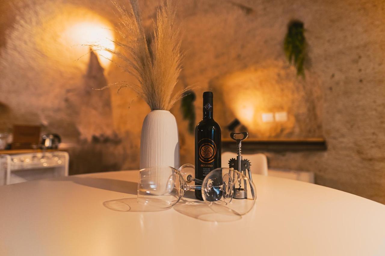 Sassi -Suite Inlapis - Casa Nella Pietra Matera Exterior photo